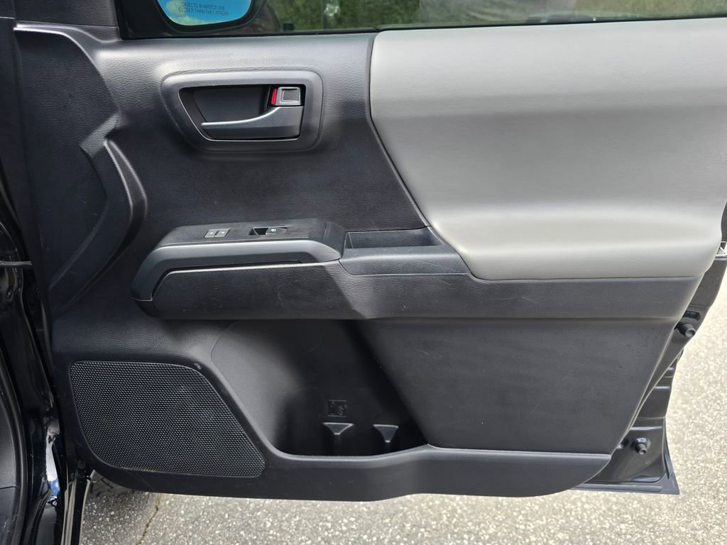 Used 2021 Toyota Tacoma SR AWD/4WD image 47