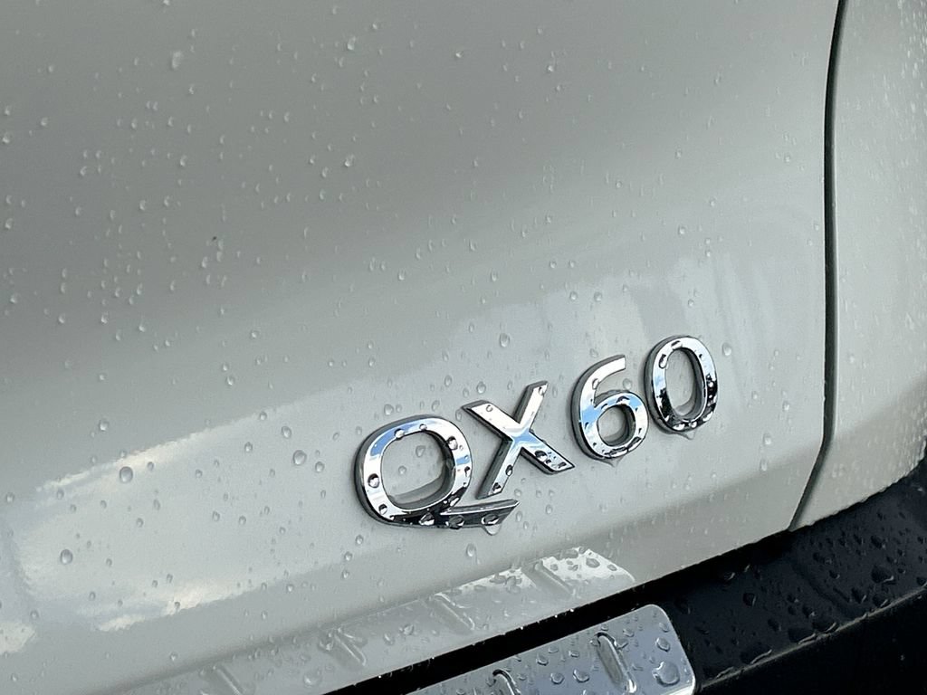 Used 2023 INFINITI QX60 Sensory w/ Vision Package AWD/4WD image 10