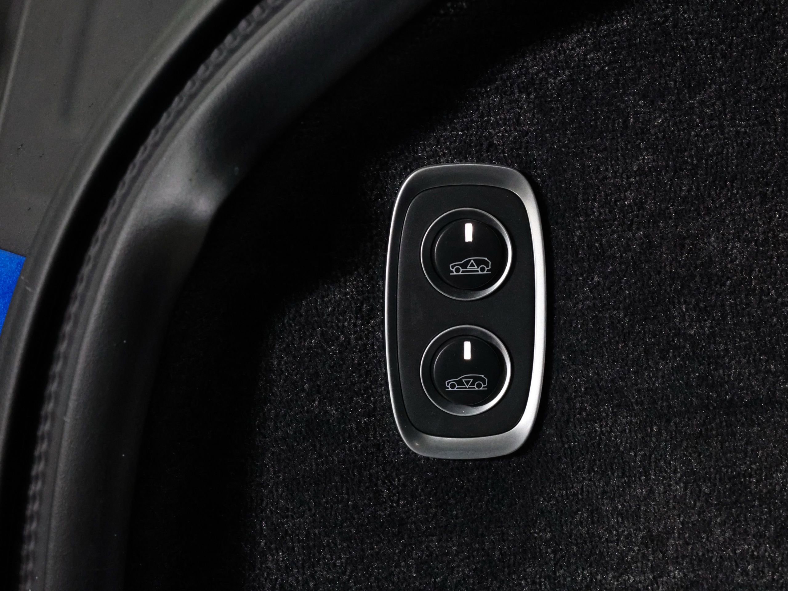 Used 2025 Aston Martin DBX 707 image 48