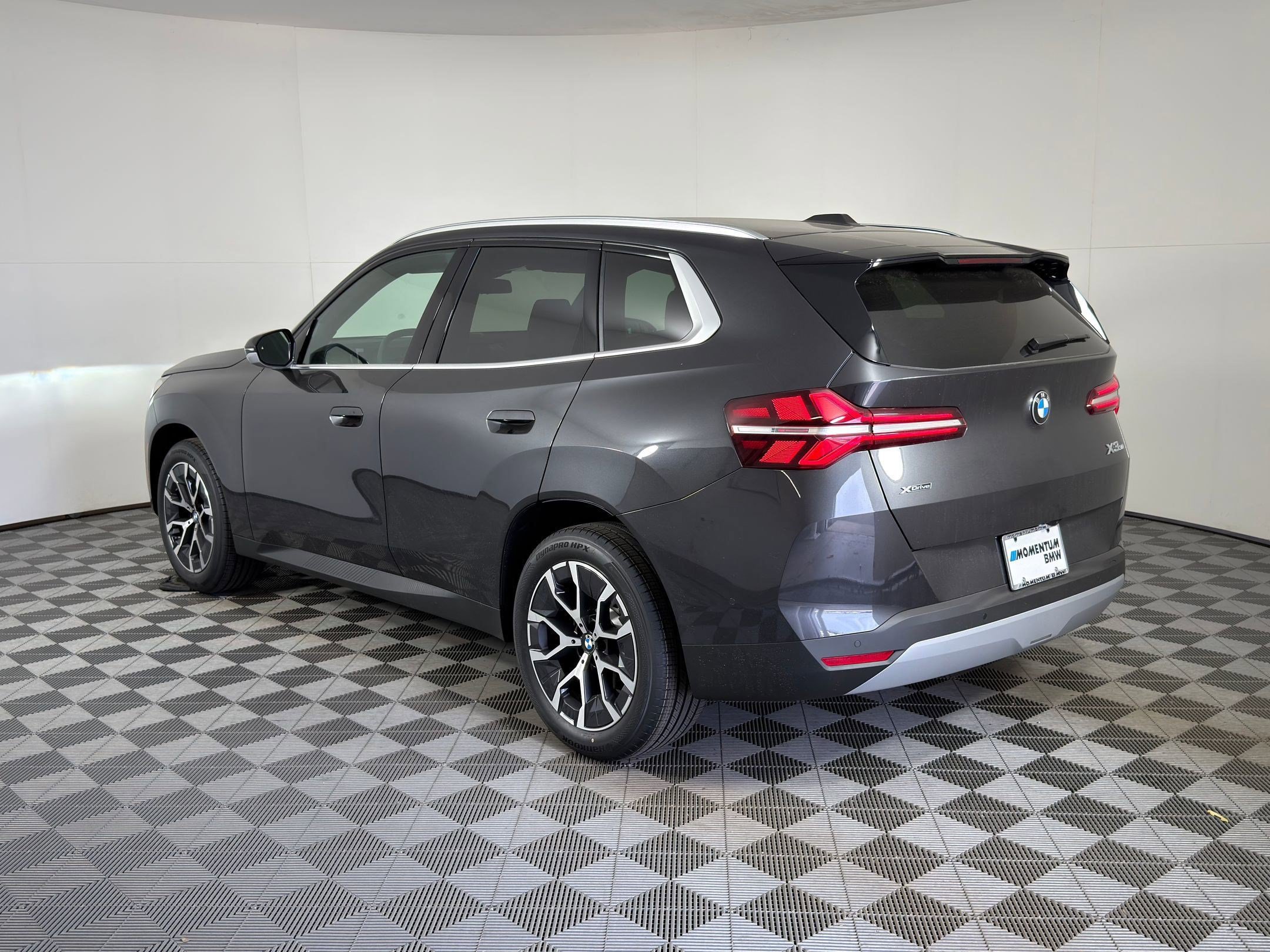 Used 2026 BMW X3 xDrive30i AWD/4WD image 3