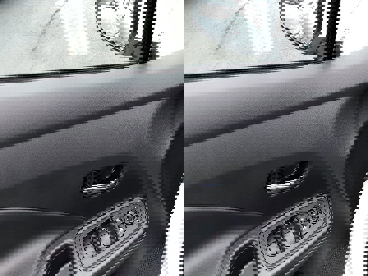 New 2025 Nissan Versa SV w/ Trunk Package image 19