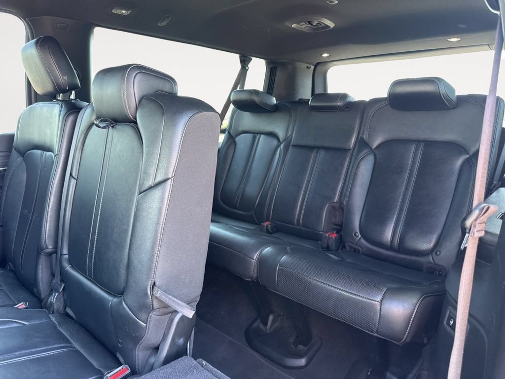 Used 2023 Jeep Wagoneer L Series II AWD/4WD image 28