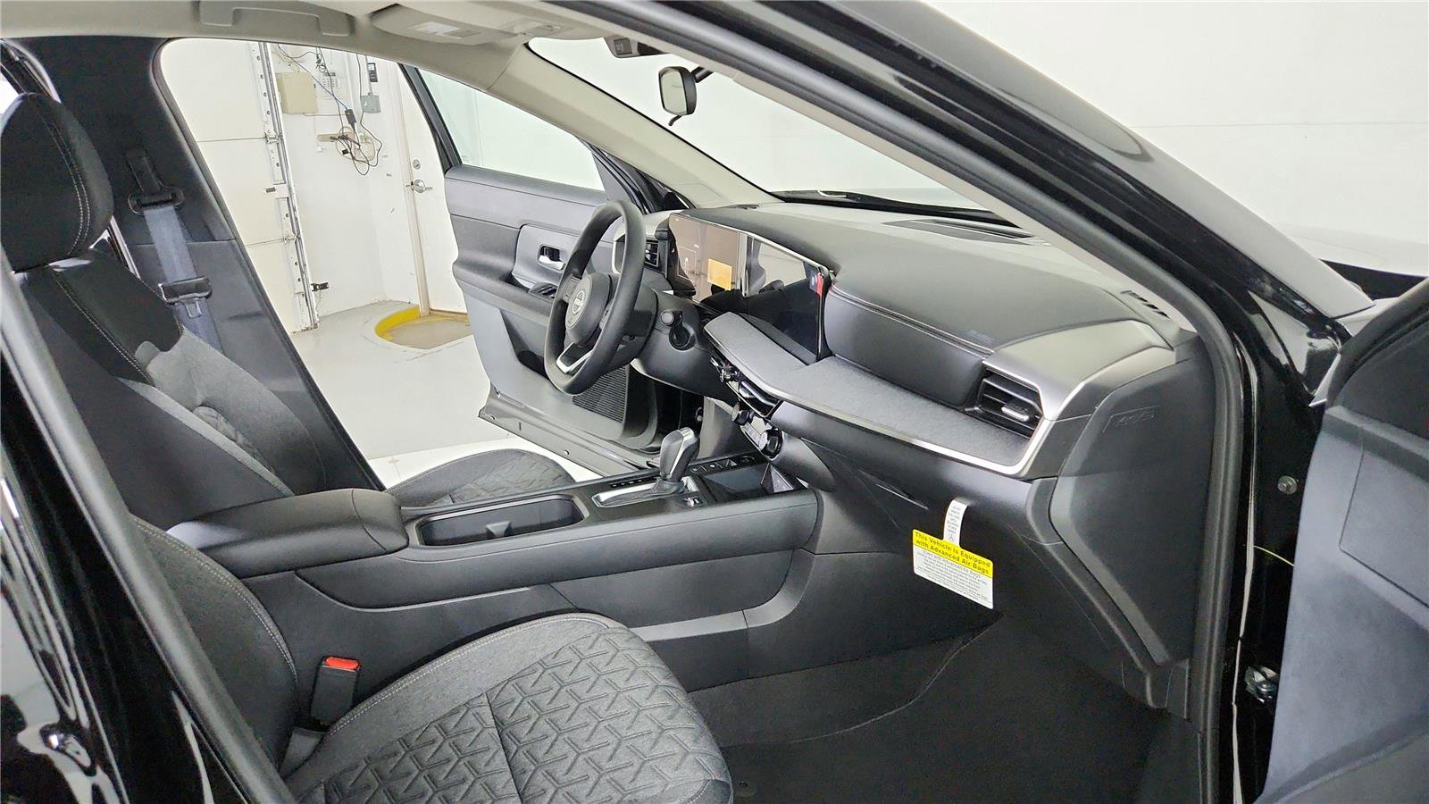 New 2026 Nissan Kicks SV w/ Cold Weather Package AWD/4WD image 17