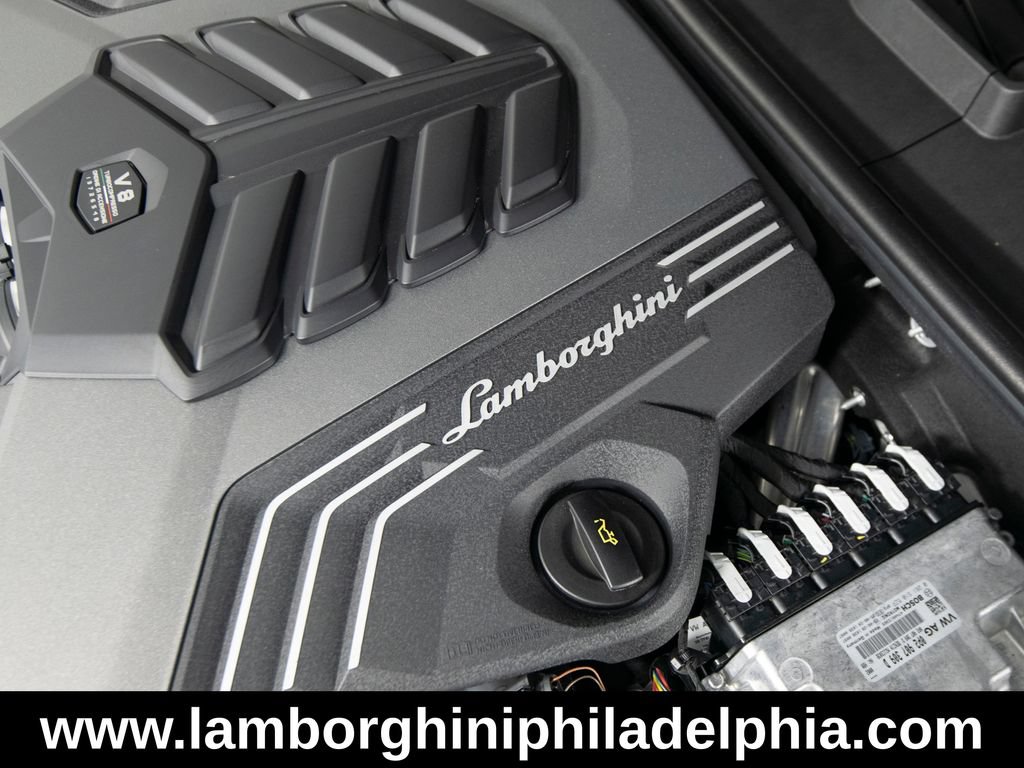 Used 2025 Lamborghini Urus SE AWD/4WD image 47