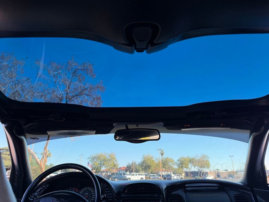 Used 2003 Chevrolet Corvette Coupe w/ Preferred Equipment Group image 31