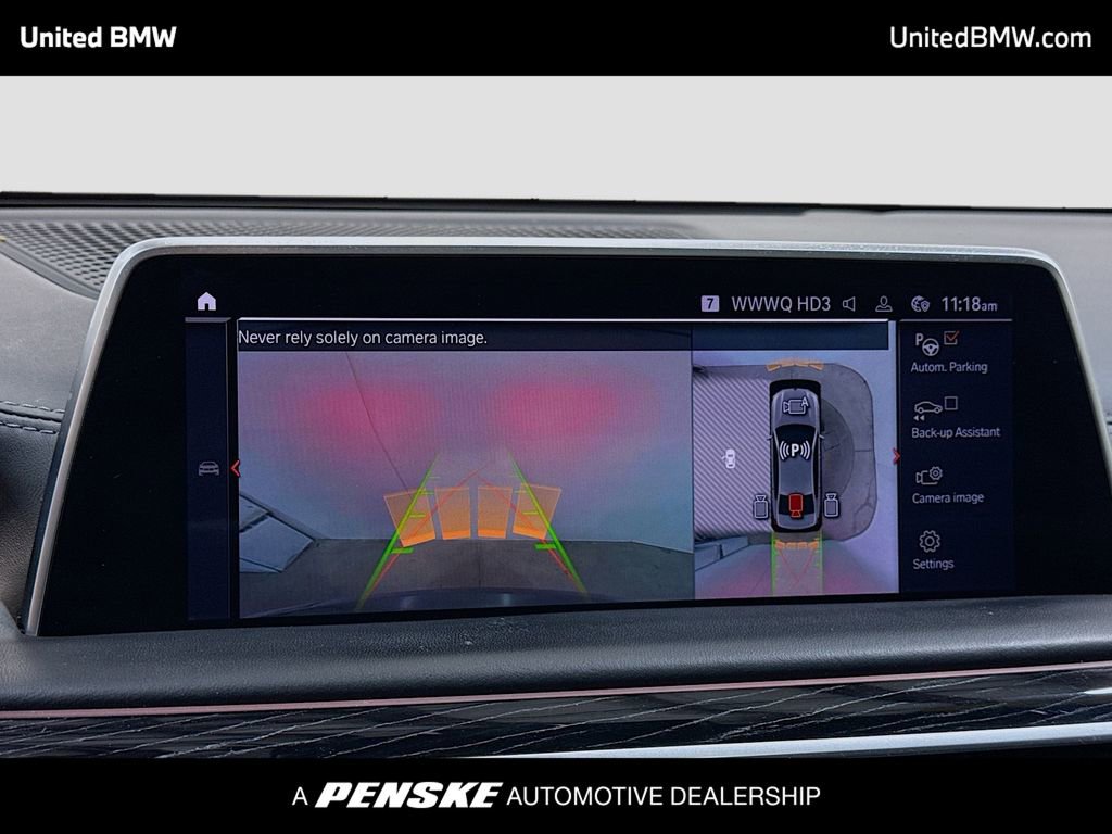 Used 2022 BMW 740i w/ M Sport Package RWD image 9