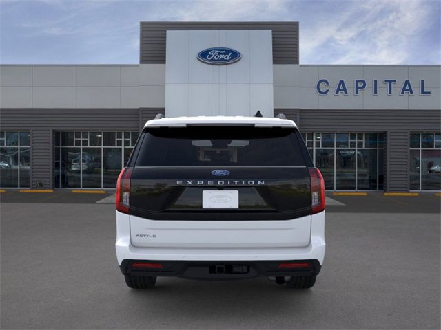 New 2025 Ford Expedition Active image 5