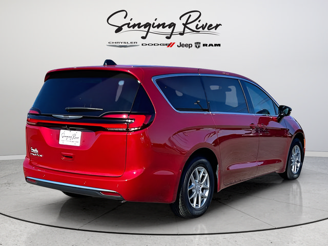 New 2026 Chrysler Pacifica Select FWD image 5