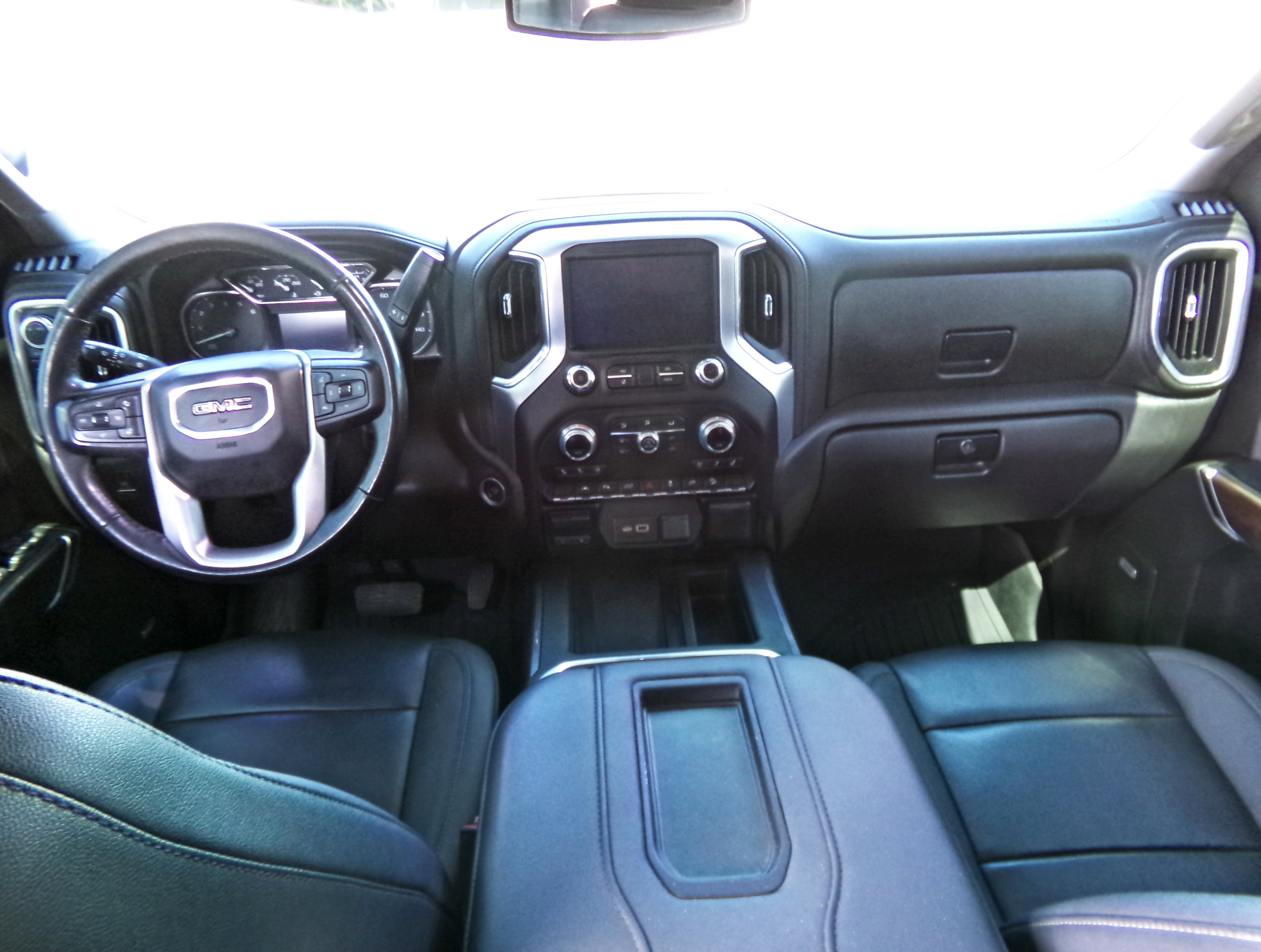 Used 2022 GMC Sierra 1500 SLT w/ SLT Premium Plus Package image 8