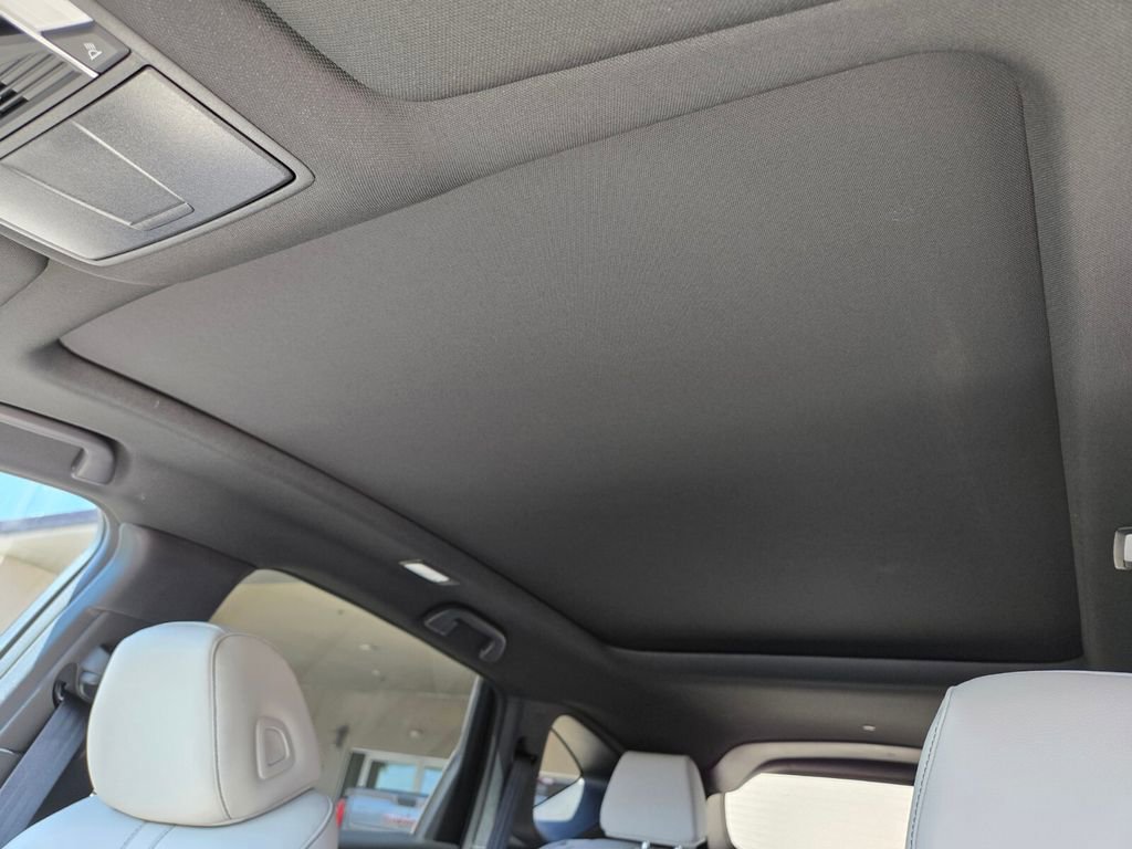 Used 2025 Acura RDX SH-AWD image 13