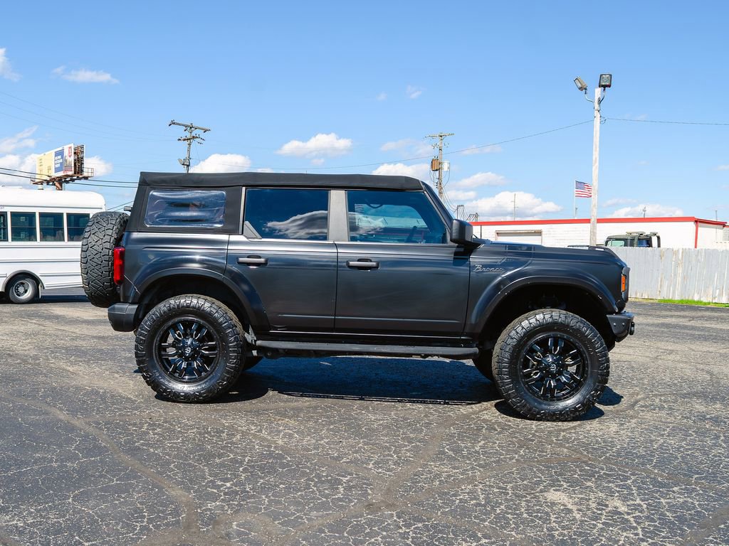 Used 2022 Ford Bronco Black Diamond image 3
