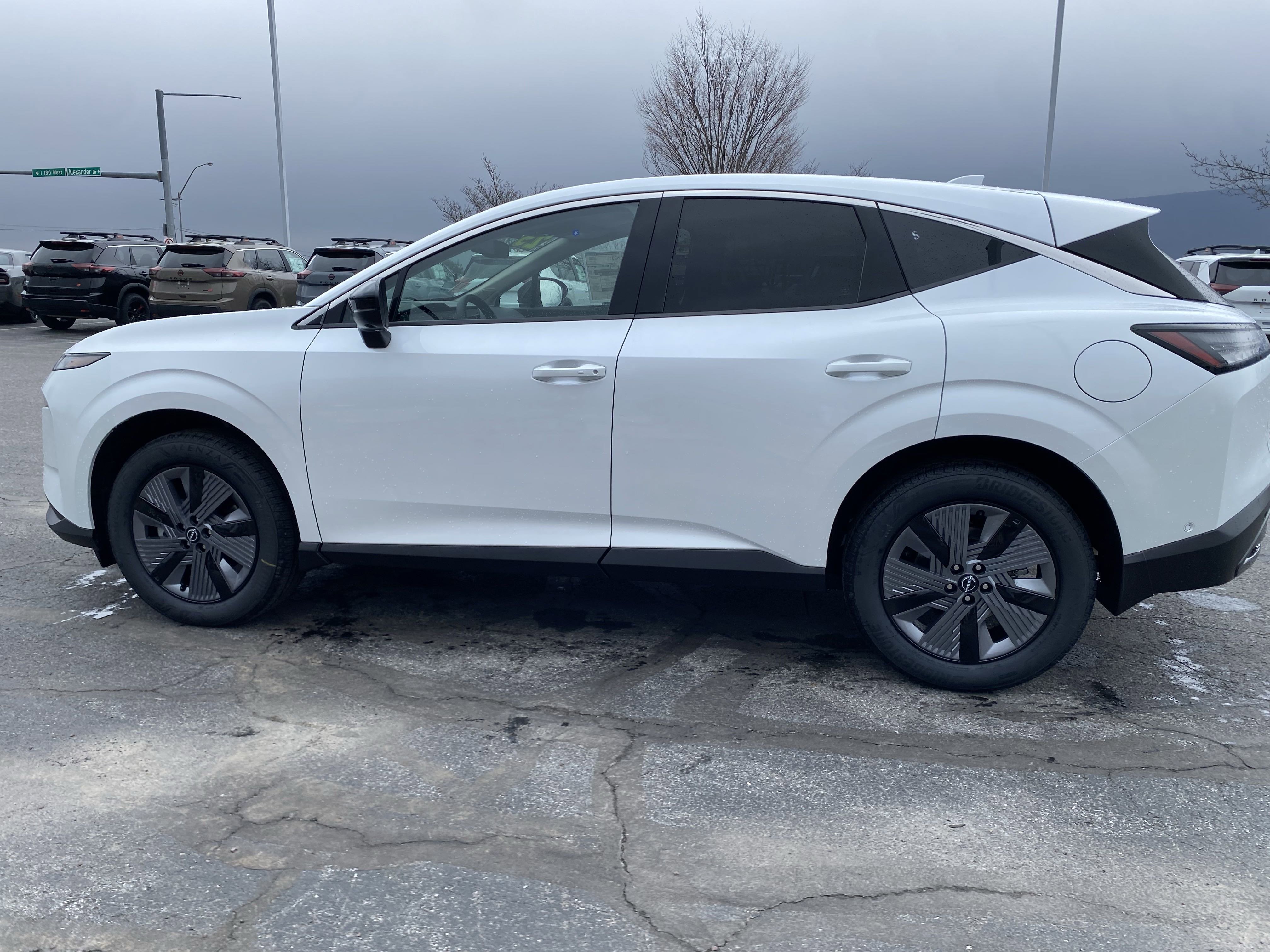 New 2025 Nissan Murano SL image 7