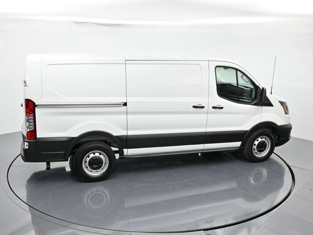 New 2025 Ford Transit 150 Low Roof RWD image 27