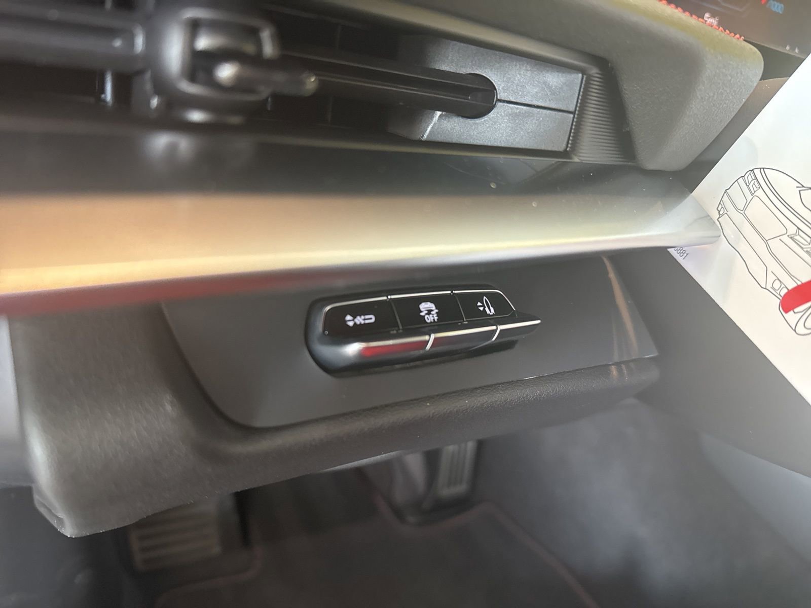 New 2026 Chevrolet Corvette Stingray Convertible w/ Battery Protection Package image 17