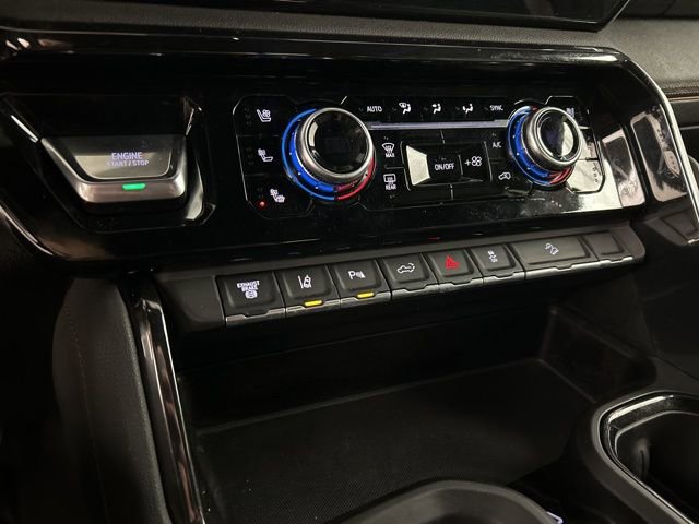 Used 2024 GMC Sierra 3500 AT4 w/ AT4 Premium Plus Package AWD/4WD image 19