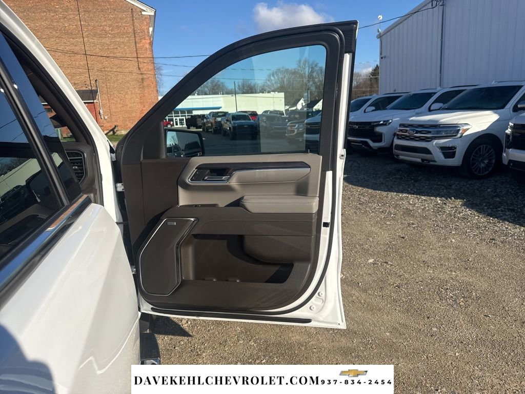 Used 2025 Chevrolet Silverado 1500 LTZ w/ LTZ Premium Package image 33