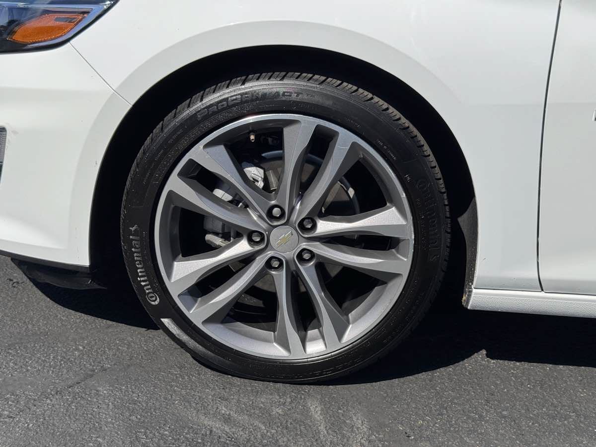 Used 2025 Chevrolet Malibu LT FWD image 6