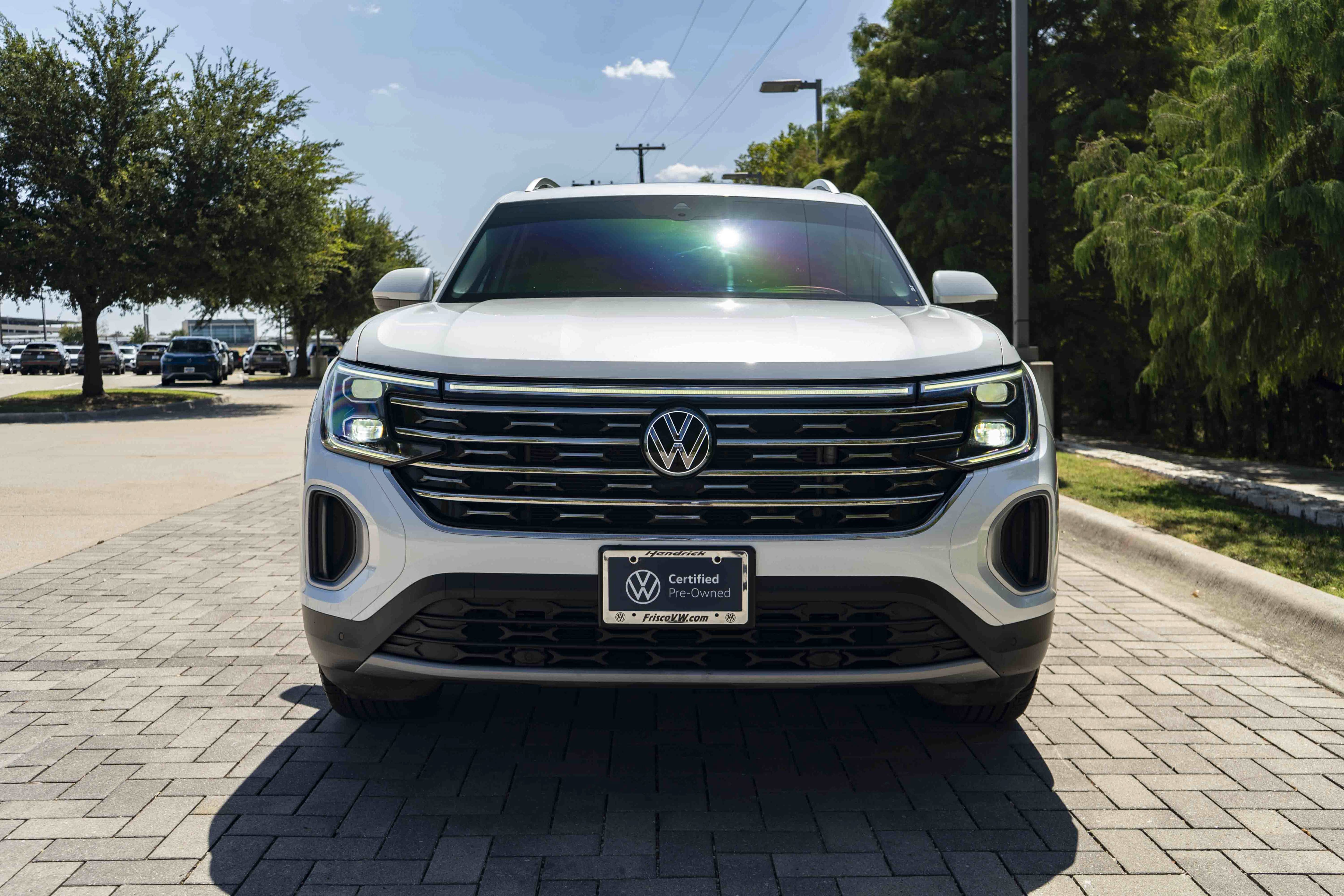 Certified 2024 Volkswagen Atlas SEL AWD/4WD image 3