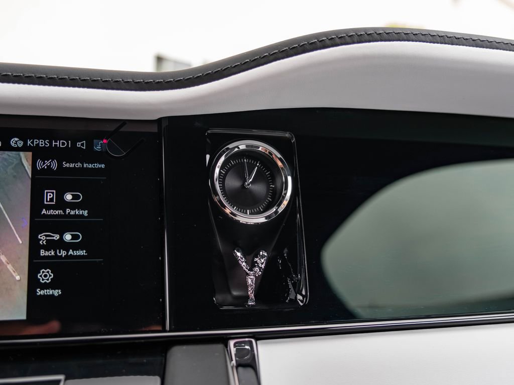 New 2026 Rolls-Royce Cullinan image 13