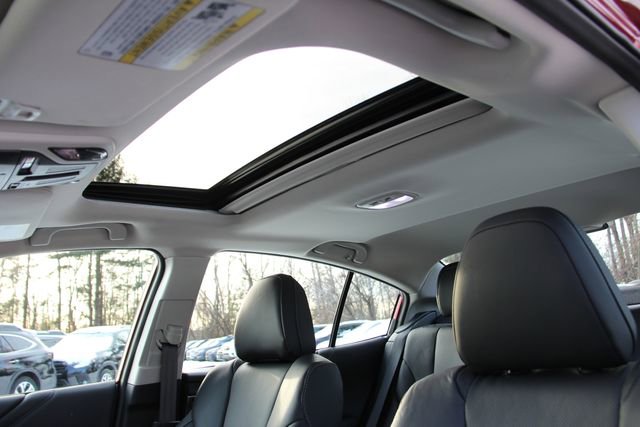 Certified 2025 Subaru Legacy Limited AWD/4WD image 17