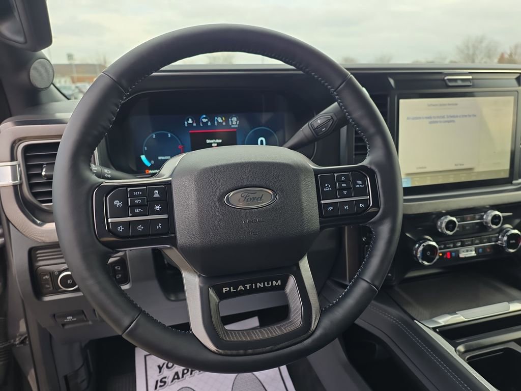 Used 2025 Ford F250 Platinum image 36