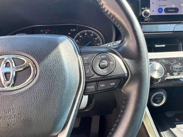 Used 2024 Toyota Venza LE AWD/4WD image 29