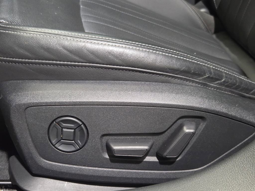 Used 2021 Audi A7 e Prestige w/ Prestige Package image 26