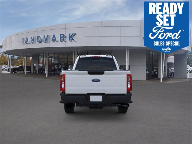 New 2025 Ford F250 XLT image 5
