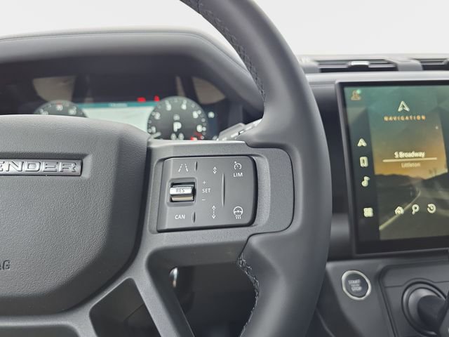 New 2026 Land Rover Defender 130 X-Dynamic SE image 19