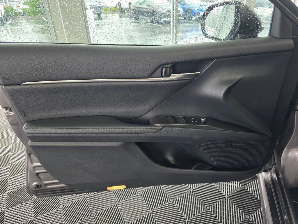 Used 2024 Toyota Camry XSE image 19