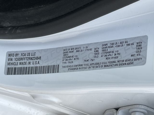 Used 2024 RAM 1500 Big Horn AWD/4WD image 30