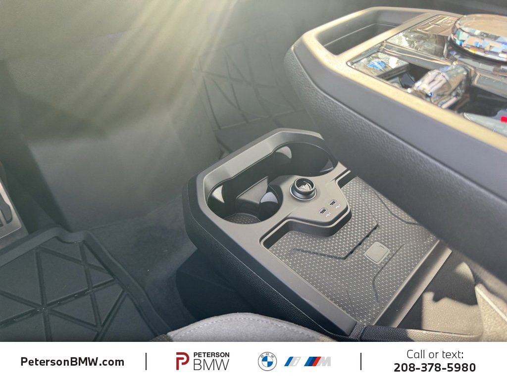 New 2026 BMW iX M70 w/ Executive Package image 31