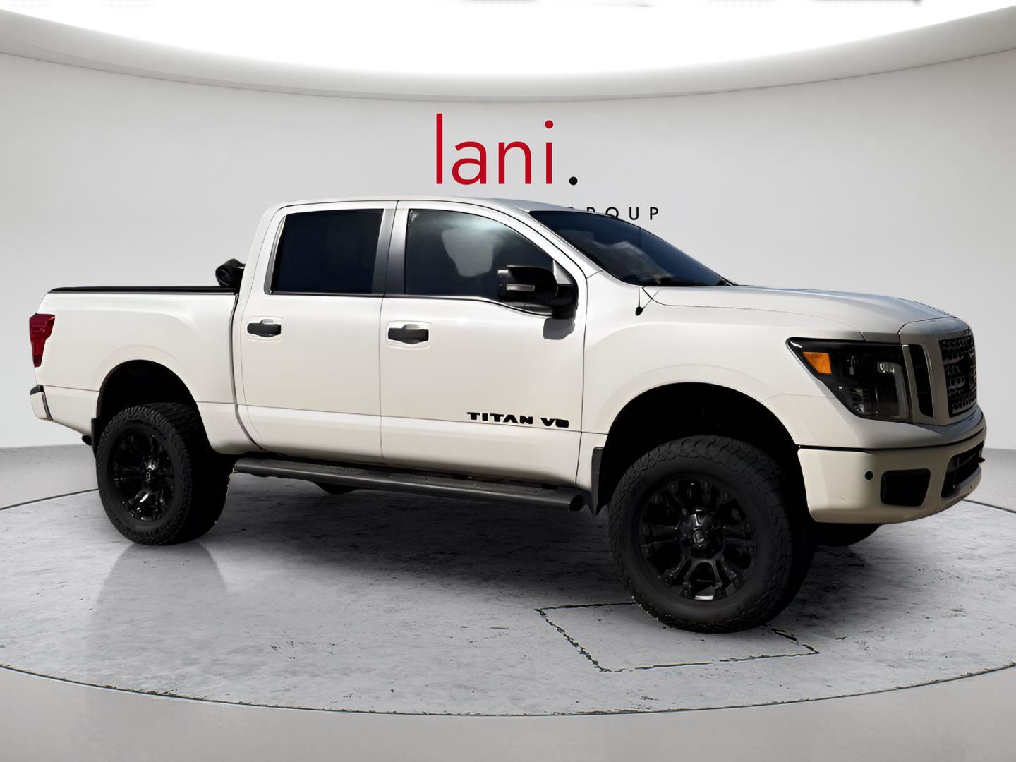 Used 2019 Nissan Titan SV w/ SV Convenience Package AWD/4WD image 28