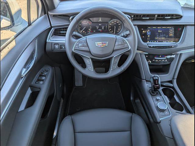 New 2026 Cadillac XT5 Luxury image 10