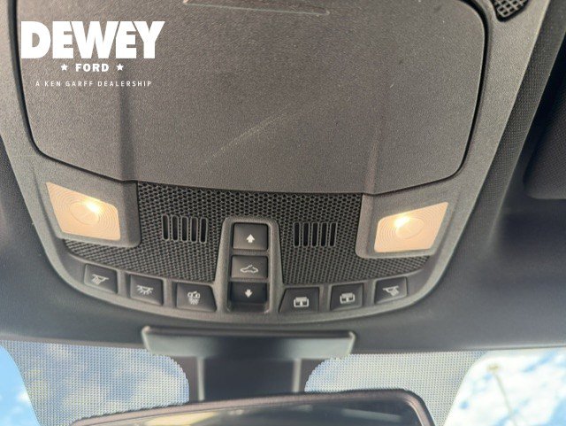 Used 2017 Ford F150 Platinum w/ Equipment Group 701A Luxury AWD/4WD image 22
