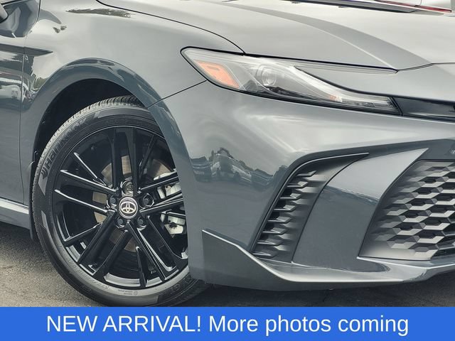 Used 2025 Toyota Camry SE FWD image 9