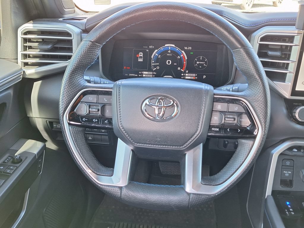 Used 2022 Toyota Tundra Platinum AWD/4WD image 17