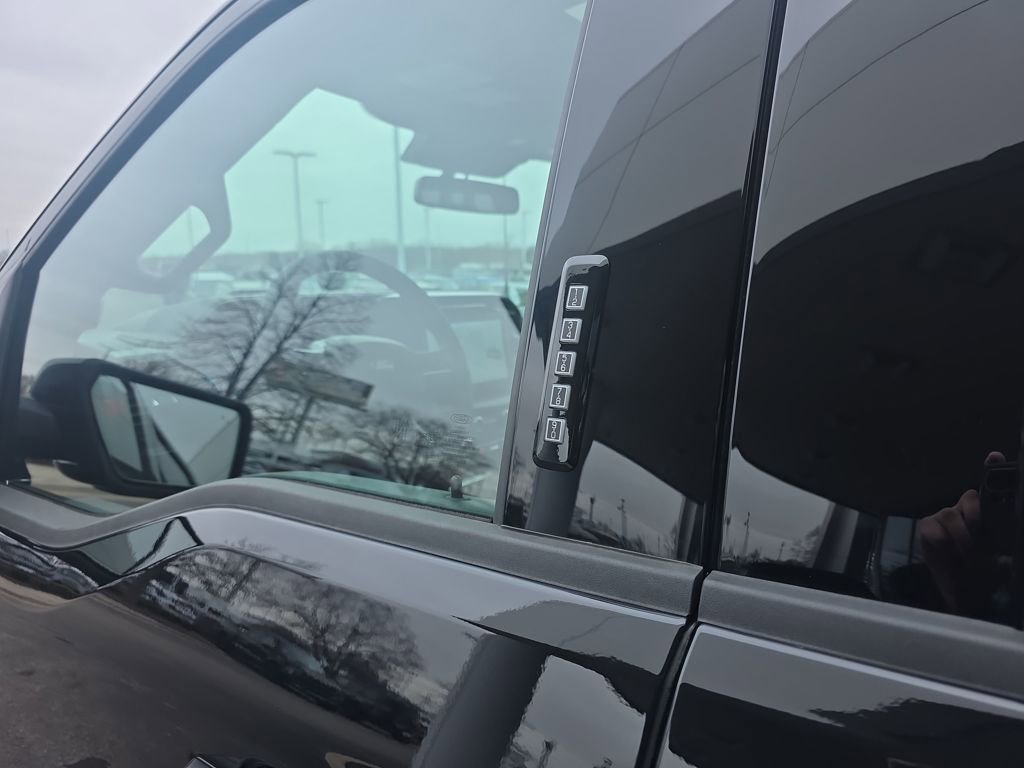 New 2026 Ford F150 Raptor w/ Equipment Group 803A Raptor R image 17