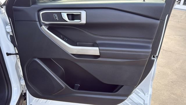 Used 2023 Ford Explorer XLT w/ Equipment Group 202A image 36