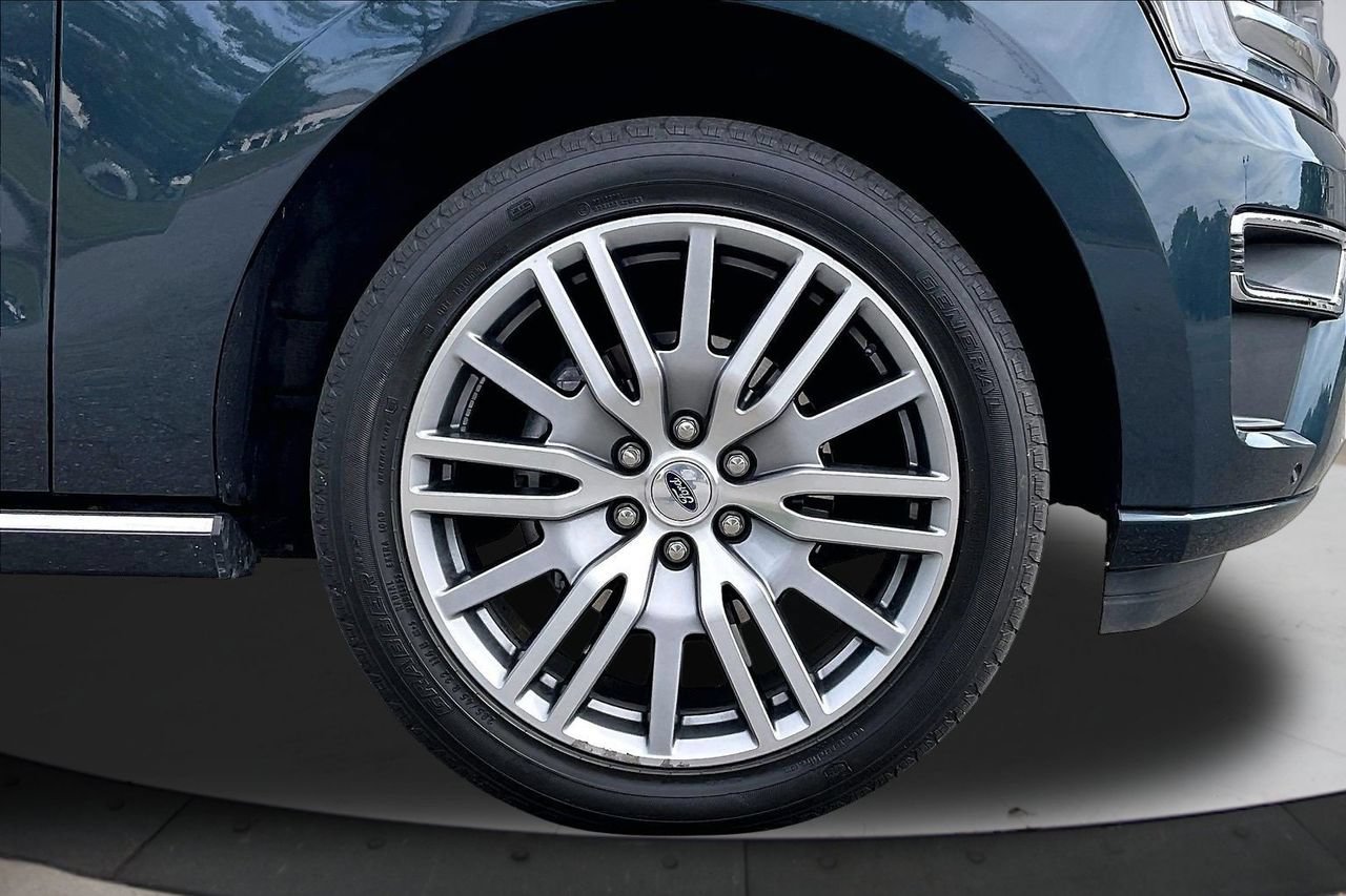 Used 2022 Ford Expedition Platinum AWD/4WD image 37