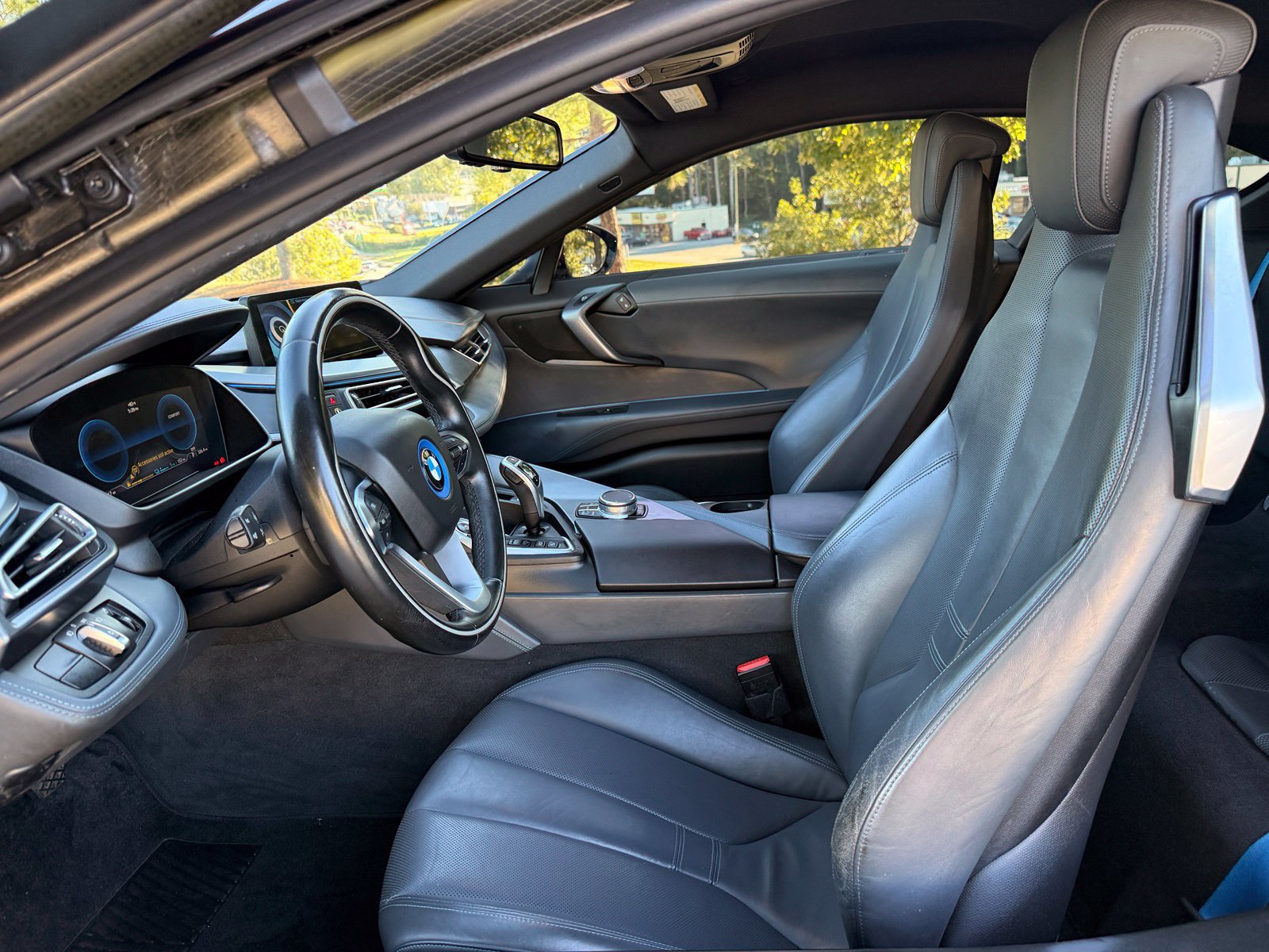 Used 2017 BMW i8 AWD/4WD image 34