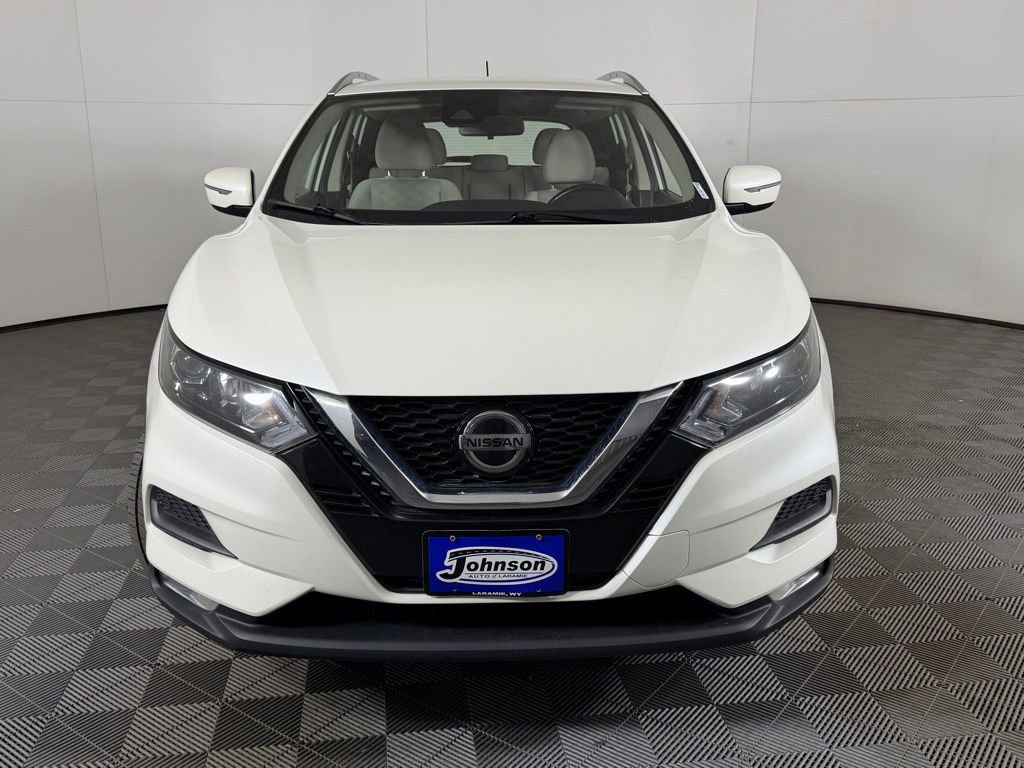 Used 2021 Nissan Rogue Sport SV image 2