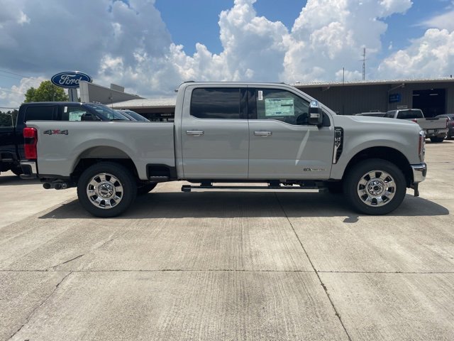 New 2025 Ford F250 Lariat w/ Chrome Package image 15