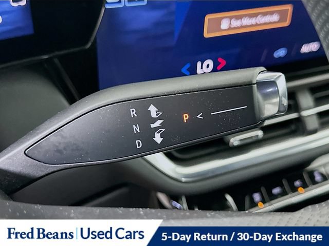 Certified 2025 Chevrolet Equinox EV LT FWD image 23