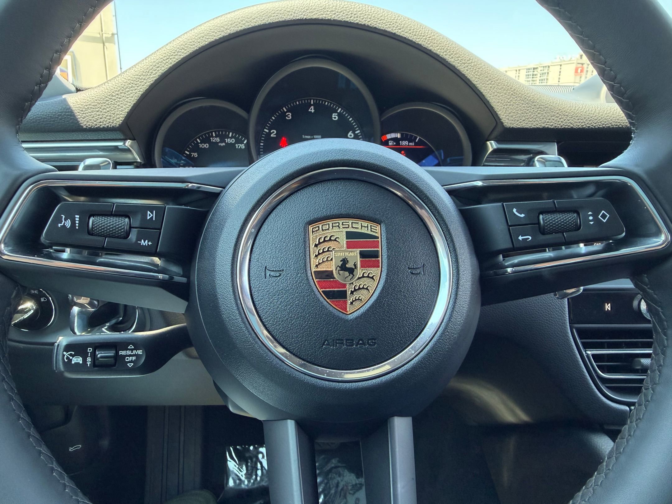 Certified 2026 Porsche Macan AWD/4WD image 29