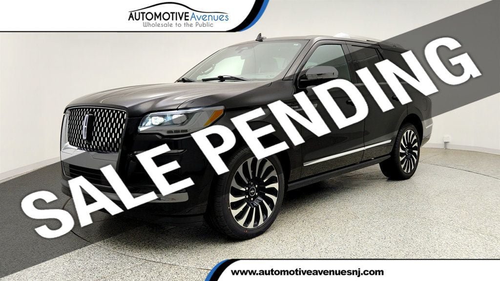 Used 2022 Lincoln Navigator Black Label AWD/4WD image 1
