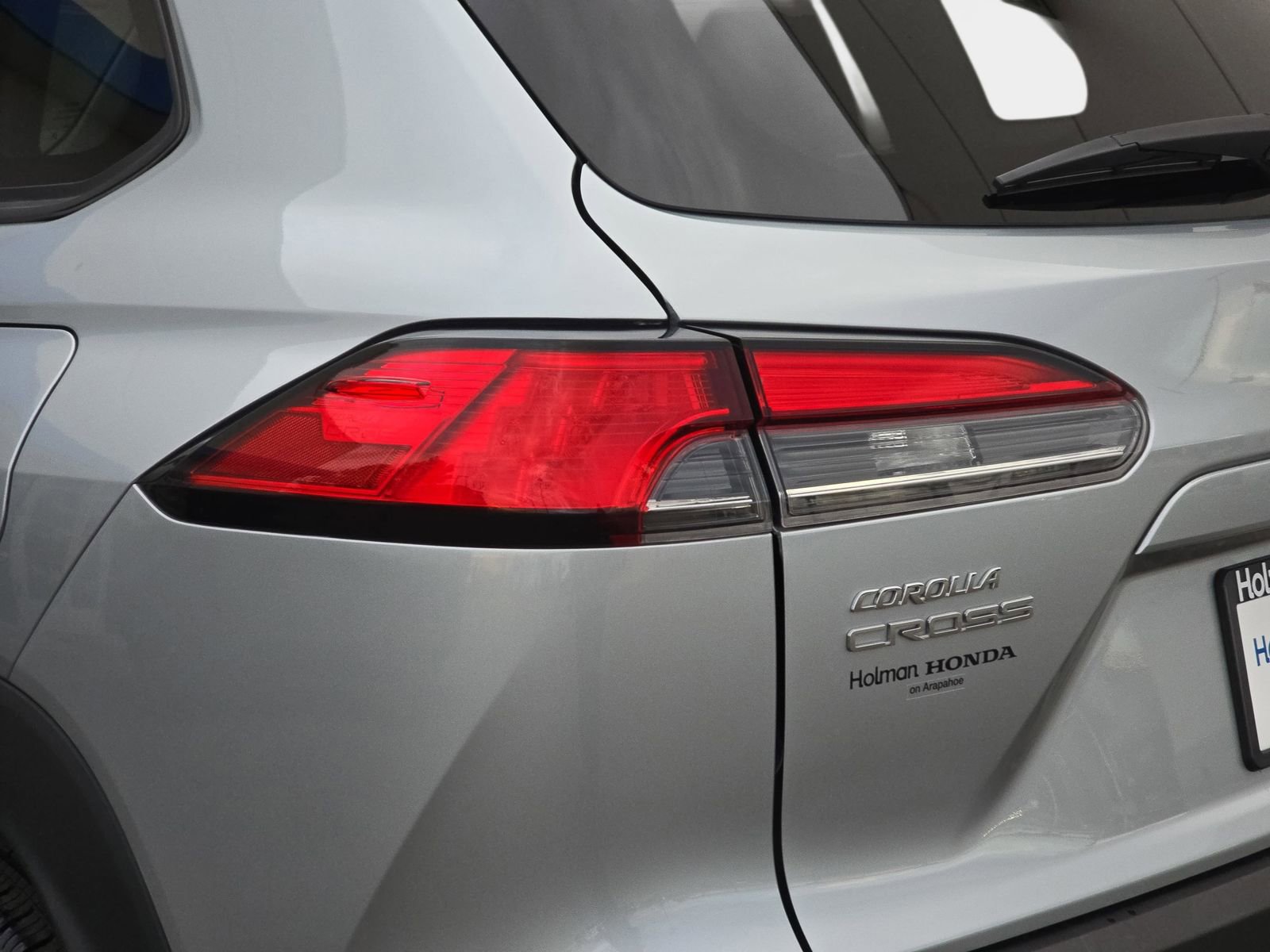 Used 2025 Toyota Corolla Cross XLE image 35