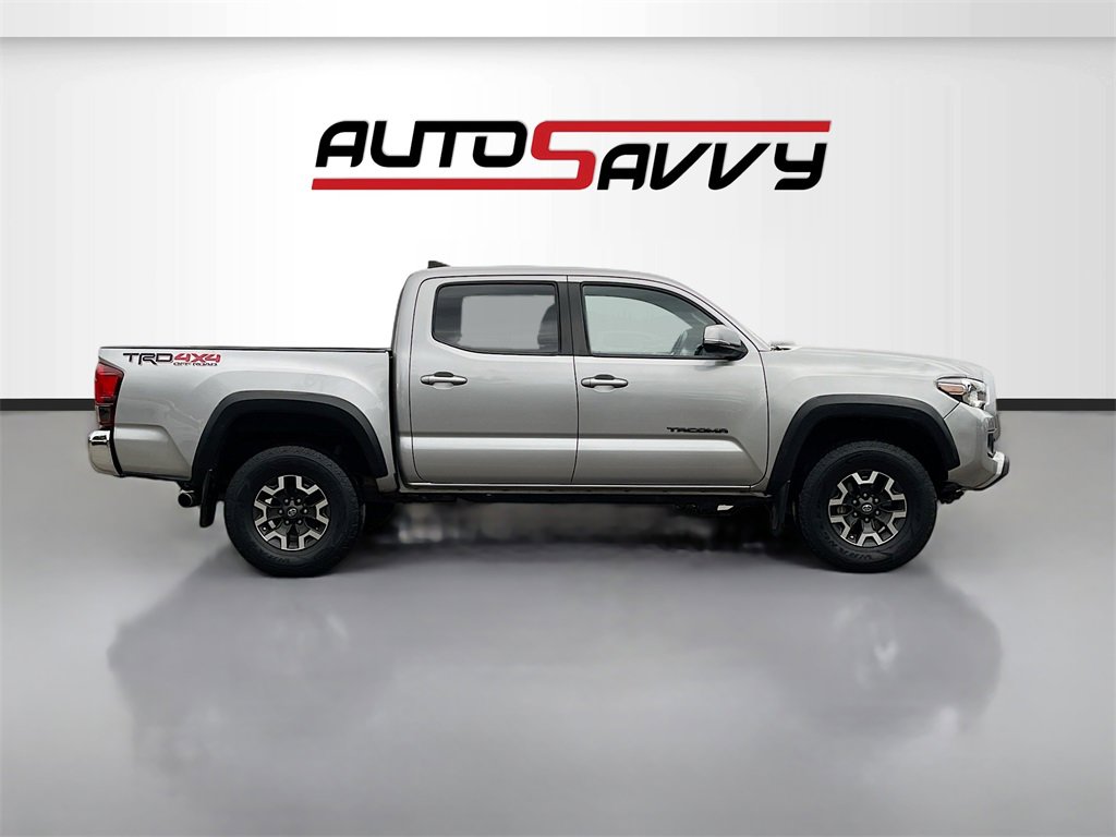 Used 2019 Toyota Tacoma w/ TRD Off-Road Package image 8