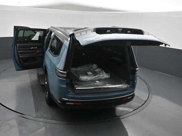 New 2026 Jeep Grand Wagoneer L Summit AWD/4WD image 64