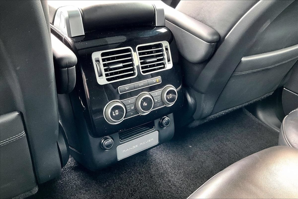 Used 2017 Land Rover Range Rover HSE AWD/4WD image 37